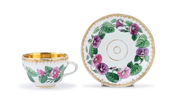 TAZZA E PIATTINO IN PORCELLANA, BERLINO