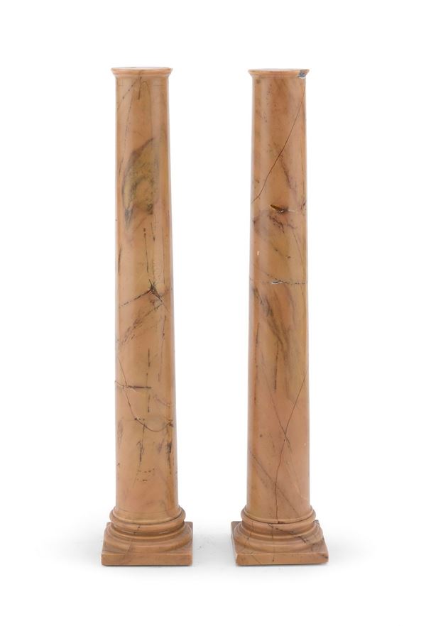 COPPIA DI MODELLI DI COLONNE IN MARMO GIALLO ANTICO