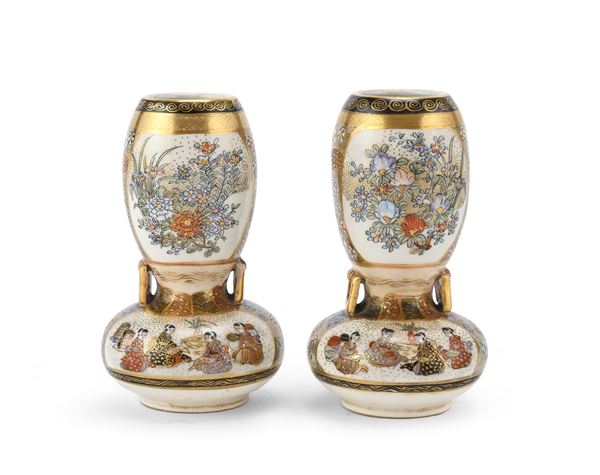 COPPIA DI PICCOLI VASI IN CERAMICA, GIAPPONE INIZIO XX SECOLO