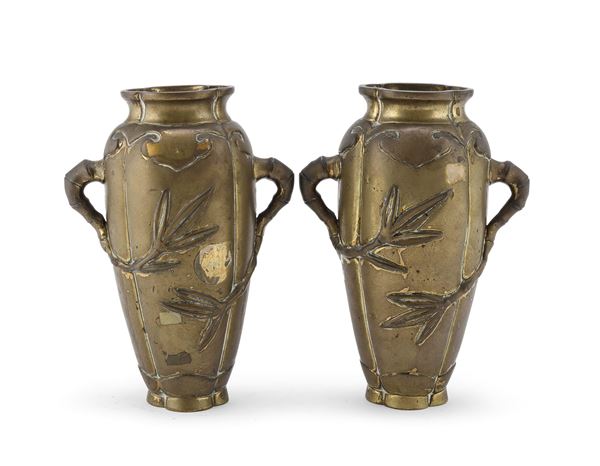 COPPIA DI VASI IN BRONZO, CINA