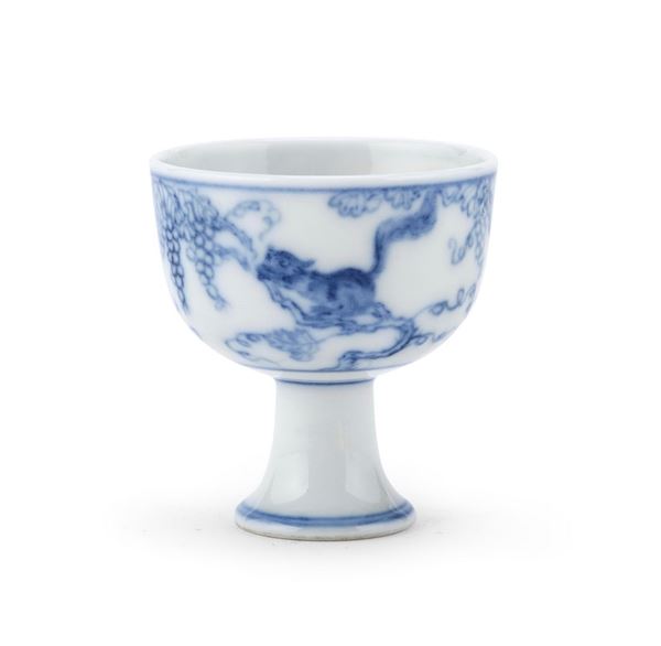 COPPA IN PORCELLANA BIANCO E BLU, CINA