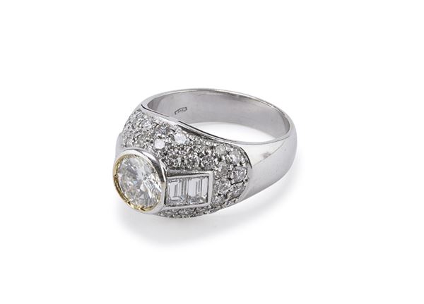 ANELLO CON BRILLANTI