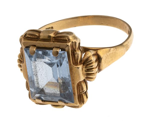 ANELLO CON PIETRA VITREA