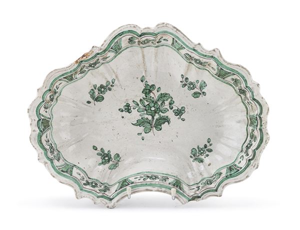 PIATTO DA BARBA IN MAIOLICA, CERRETO XVIII SECOLO