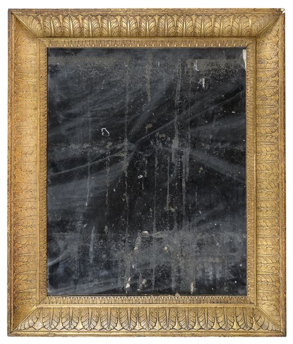 SPECCHIERA IN LEGNO DORATO A GUANTIERA