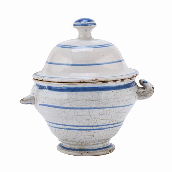 ZUPPIERA IN MAIOLICA, ITALIA MERIDIONALE
