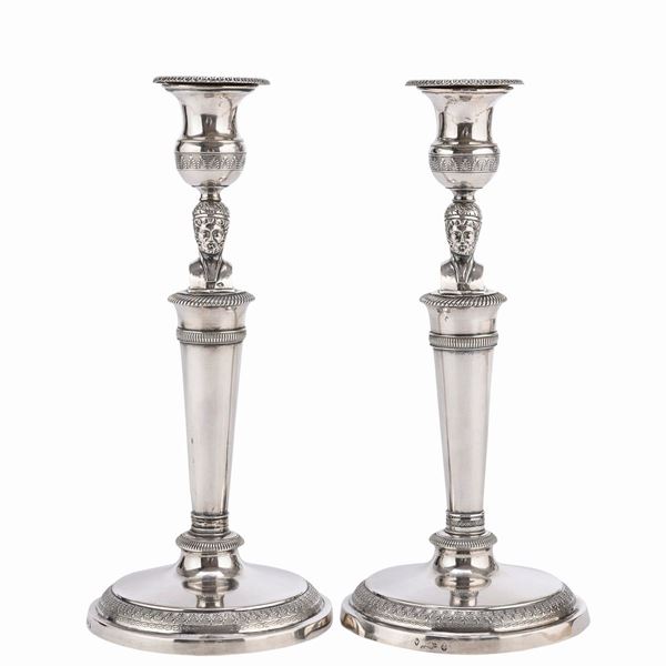 SPLENDIDA COPPIA DI CANDELIERI IN ARGENTO, TORINO 1820 ca.