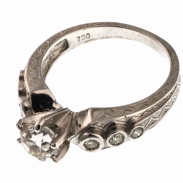 ANELLO CON BRILLANTI