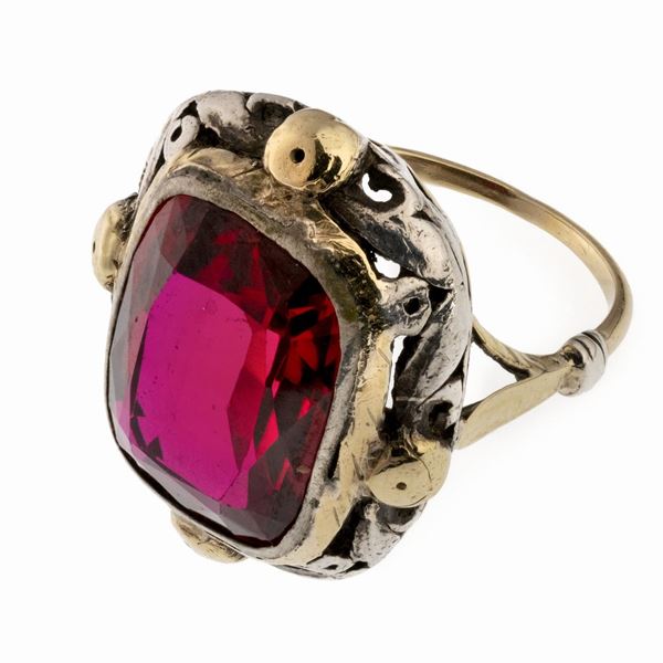 ANELLO CON PIETRA SEMIPREZIOSIA