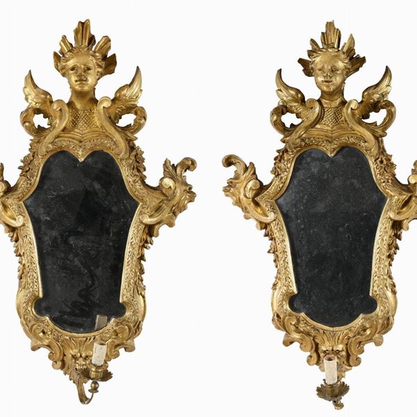 COPPIA DI SPECCHIERE IN LEGNO DORATO, LUCCA XVIII SECOLO