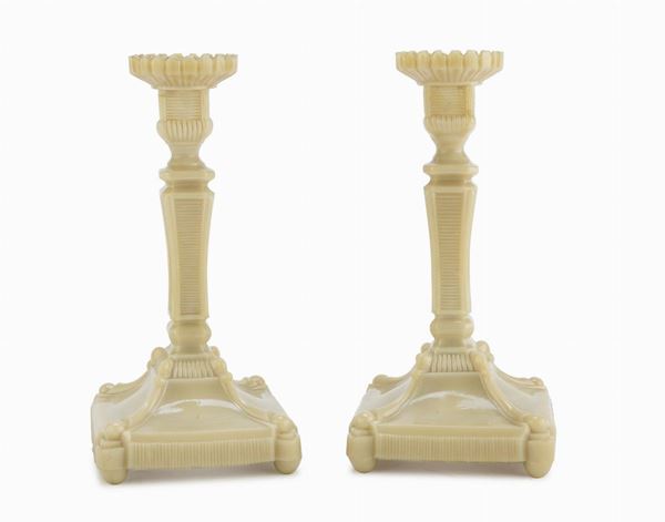 COPPIA CANDELIERI OPALINE FINE XIX SECOLO
