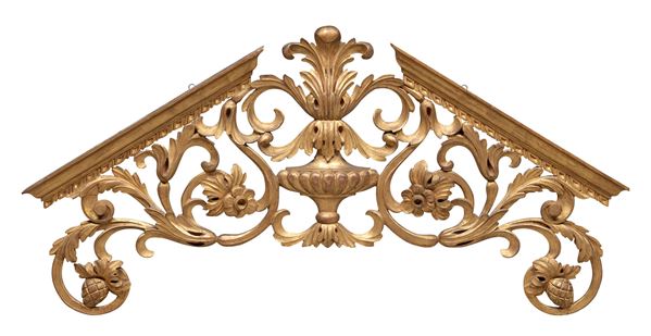 FREGIO IN LEGNO DORATO, XVIII SECOLO