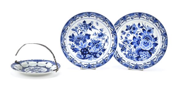 TRE PIATTI IN CERAMICA, DELFT
