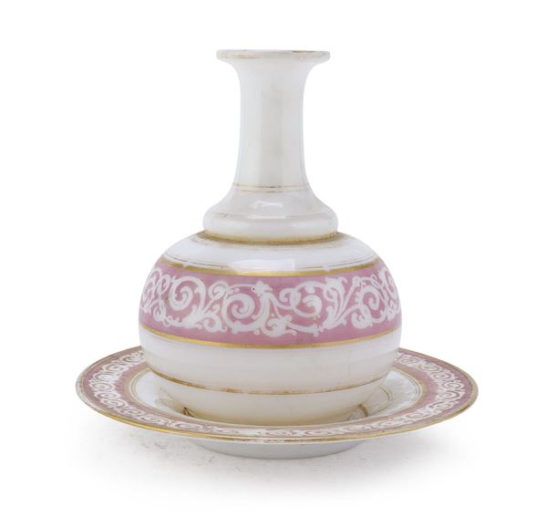 BOTTIGLIA DA LIQUORE IN OPALINE