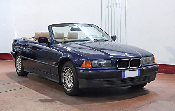 BMW 318 i CABRIOLET