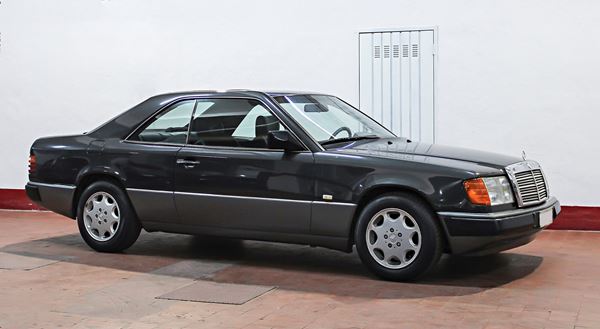 MERCEDES 230 CE, 1992