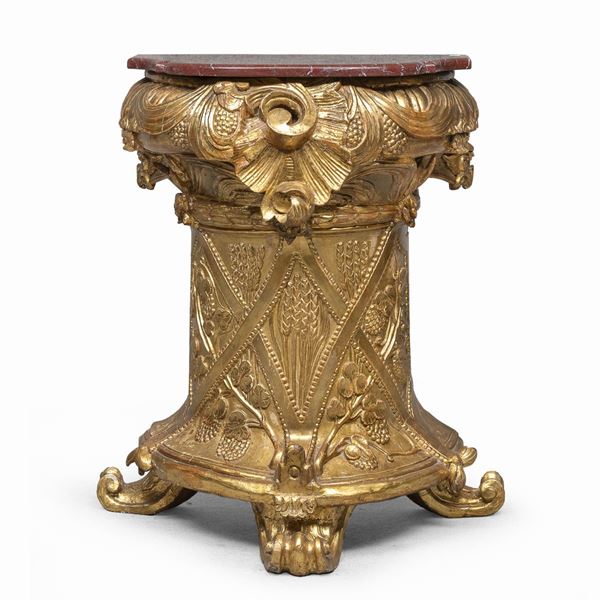 CONSOLE IN LEGNO DORATO, ROMA XVIII SECOLO