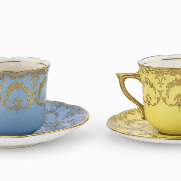 COPPIA DI TAZZINE IN PORCELLANA, ROYAL DOULTON ANNI '40