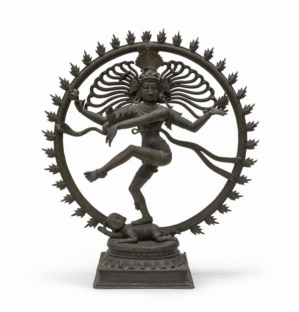 SCULTURA IN BRONZO A PATINA BRUNITA, INDIA