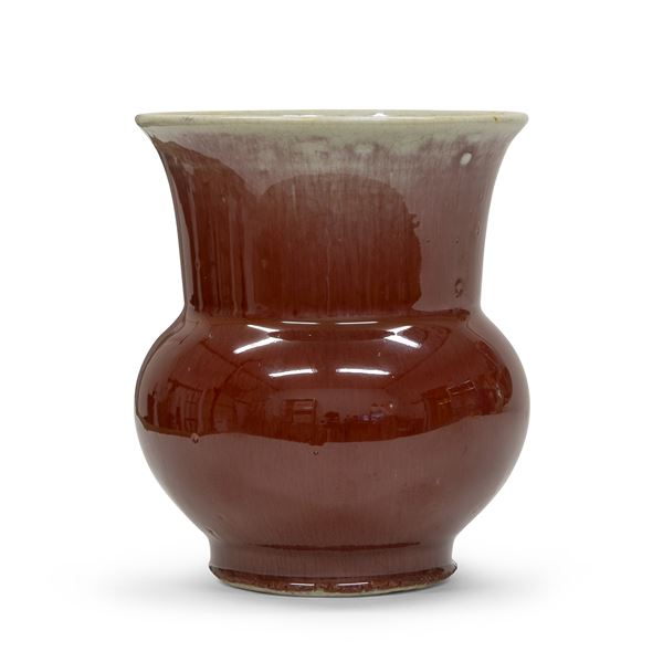 VASO IN PORCELLANA ROSSO RITUALE, CINA