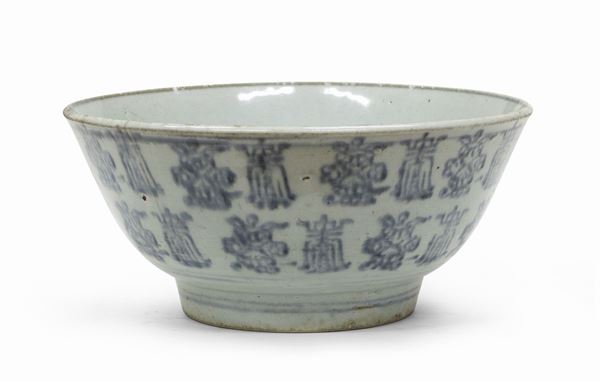 CIOTOLA IN PORCELLANA BIANCO E BLU, CINA XIX SECOLO