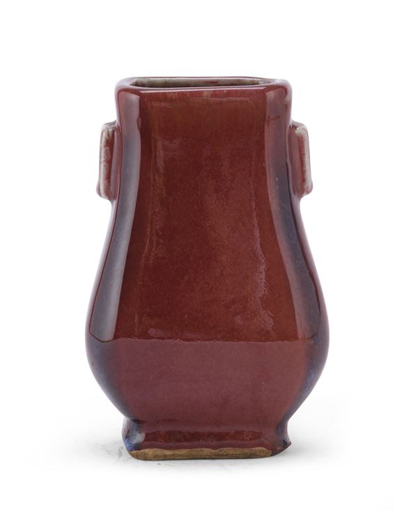 VASO IN PORCELLANA AD INVETRIATURA ROSSO RITUALE, CINA