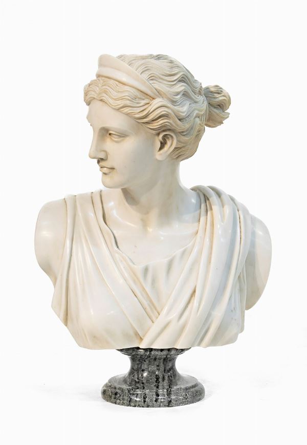 BUSTO DI DIANA IN MARMO BIANCO, XX SECOLO