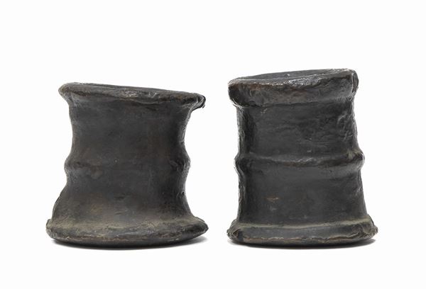 COPPIA DI PORTA CERI IN BRONZO, PERIODO MEDIEVALE