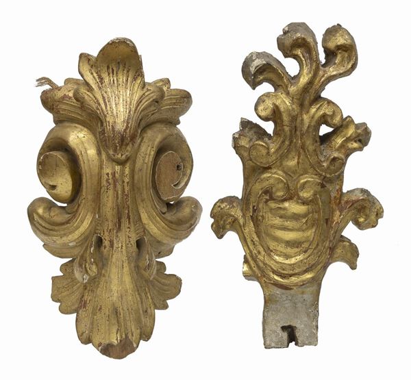DUE FREGI IN LEGNO DORATO, XVIII SECOLO