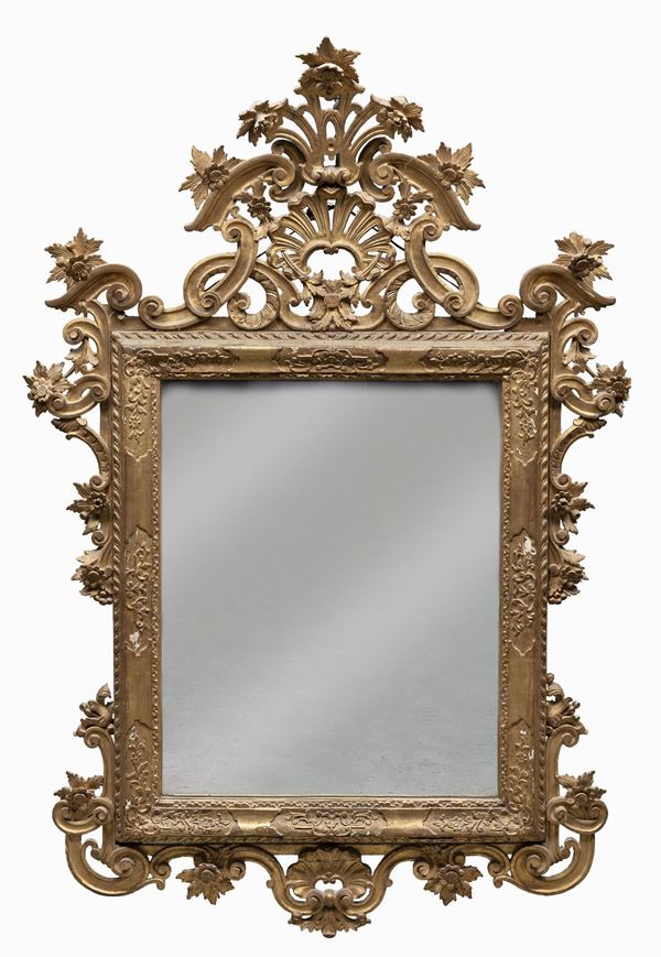 SPECCHIERA IN LEGNO DORATO, VENEZIA XVIII SECOLO
