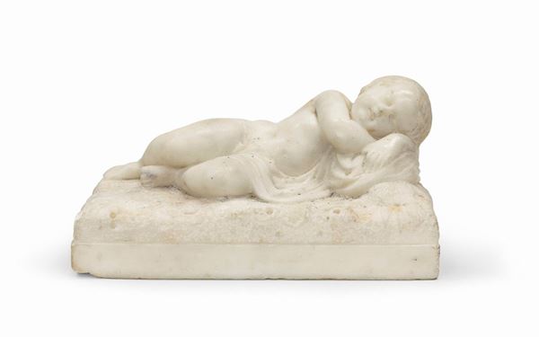 EROS DORMIENTE IN MARMO BIANCO, FINE XVIII SECOLO