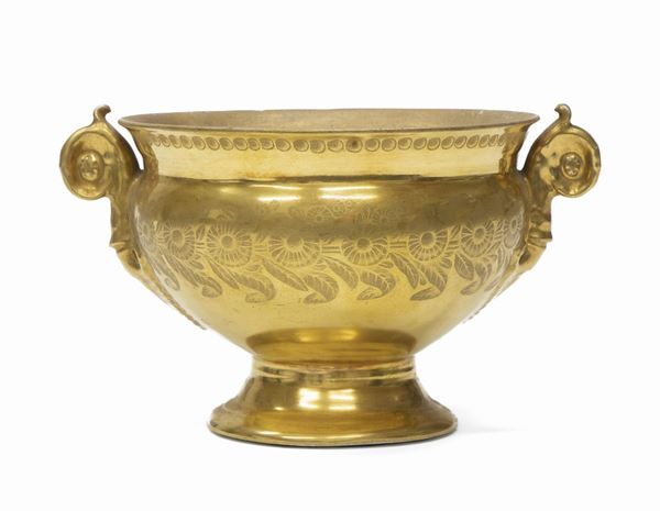 TAZZA DA PUERPERA IN PORCELLANA, INIZI XIX SECOLO