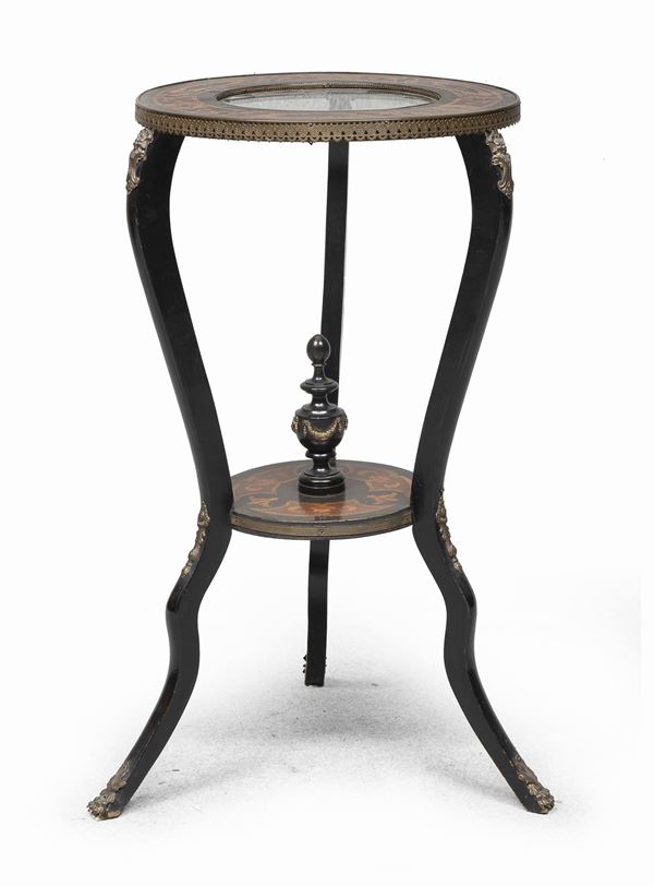 TAVOLINO ETAGERE INTARSIATO, XIX SECOLO