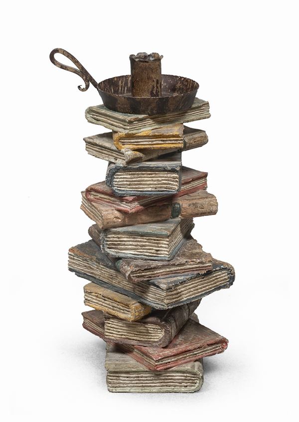 BASE A CATASTA DI LIBRI