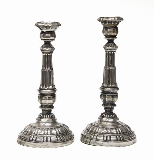 COPPIA DI CANDELIERI  IN ARGENTO, GENOVA 1830 ca.