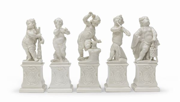 CINQUE PUTTI IN PORCELLANA, NYMPHENBURG INIZI XX SECOLO