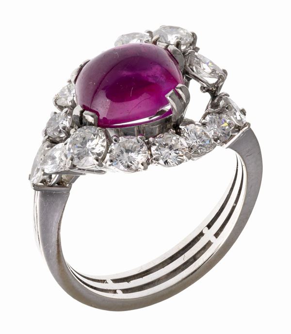 ANELLO CON RUBINO E BRILLANTI