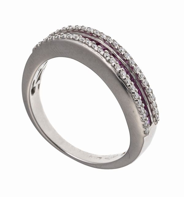 ANELLO CON RUBINI E BRILLANTI