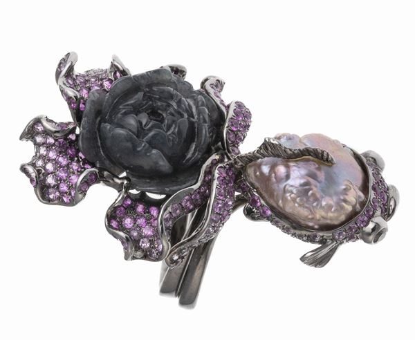 ANELLO CON DIAMANTI, ZAFFIRI , GIADA, GRANATA  E PERLA, DESIGN WENDY YUE