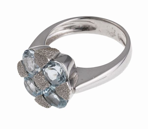 ANELLO CON ACQUAMARINA