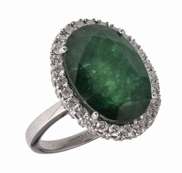ANELLO CON SMERALDO E BRILLANTI