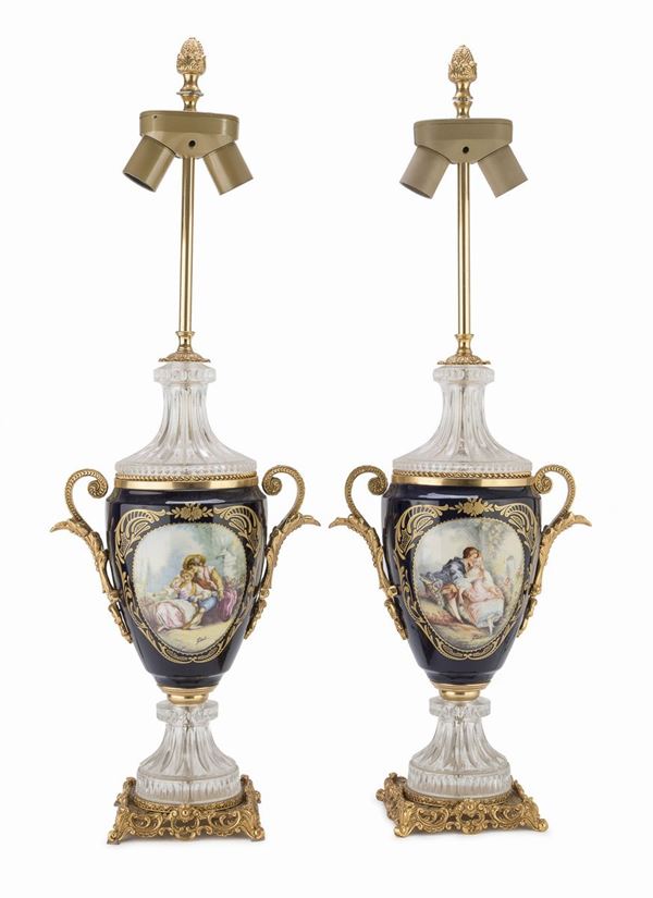 COPPIA DI LUMI IN PORCELLANA DI SEVRES