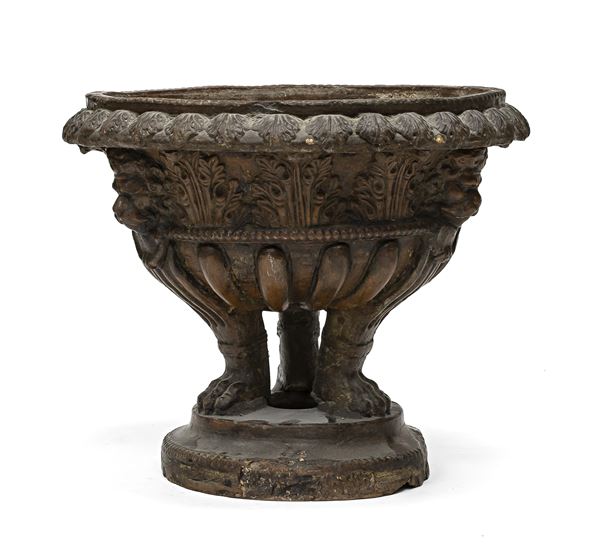 VASO IN TERRACOTTA DI STILE CLASSICO