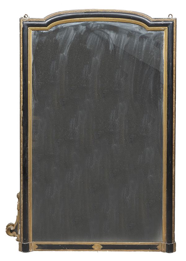 CAMINIERA IN LEGNO LACCATO, XIX SECOLO