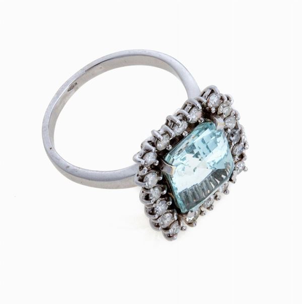 ANELLO CON PIETRA AZZURRA E BRILLANTI