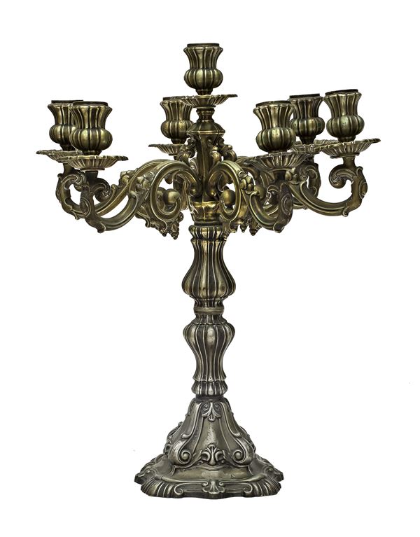 CANDELABRO IN METALLO ARGENTATO