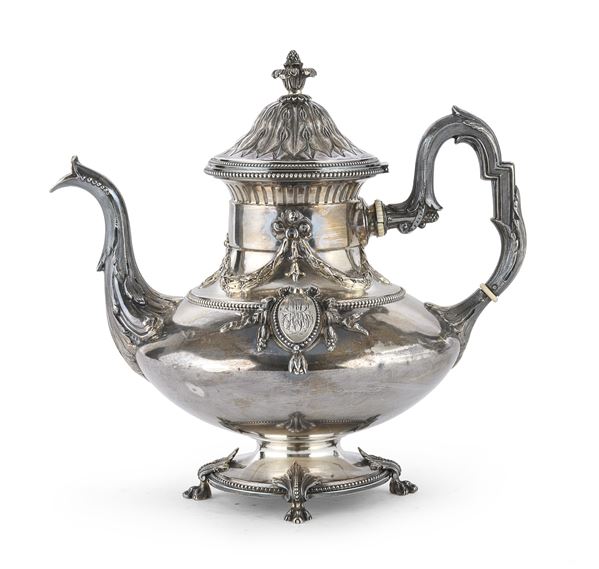 BELLA TEIERA IN ARGENTO, PARIGI 1820/1850