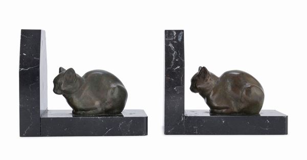 COPPIA DI REGGILIBRI CON FIGURA GATTI