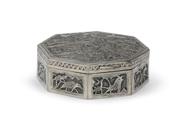 SCATOLA IN ARGENTO ORIENTALE, INIZI XX SECOLO