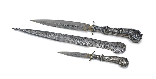 TRE TAGLIACARTE IN ARGENTO E METALLO, INIZI XX SECOLO